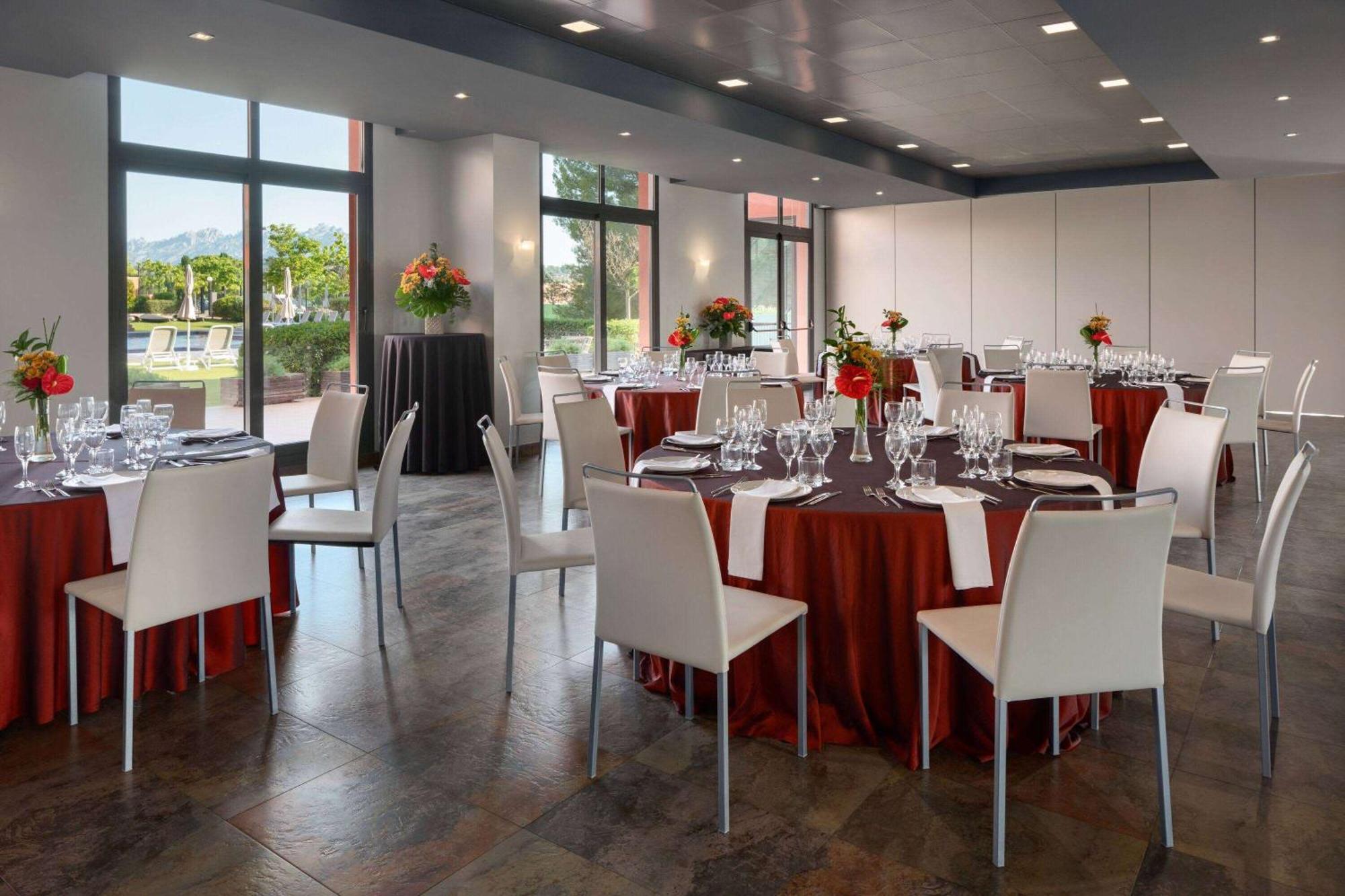 Dolce By Wyndham Barcelona Resort ซานต์ เอสเตเว เซสโรวิเรส ภายนอก รูปภาพ