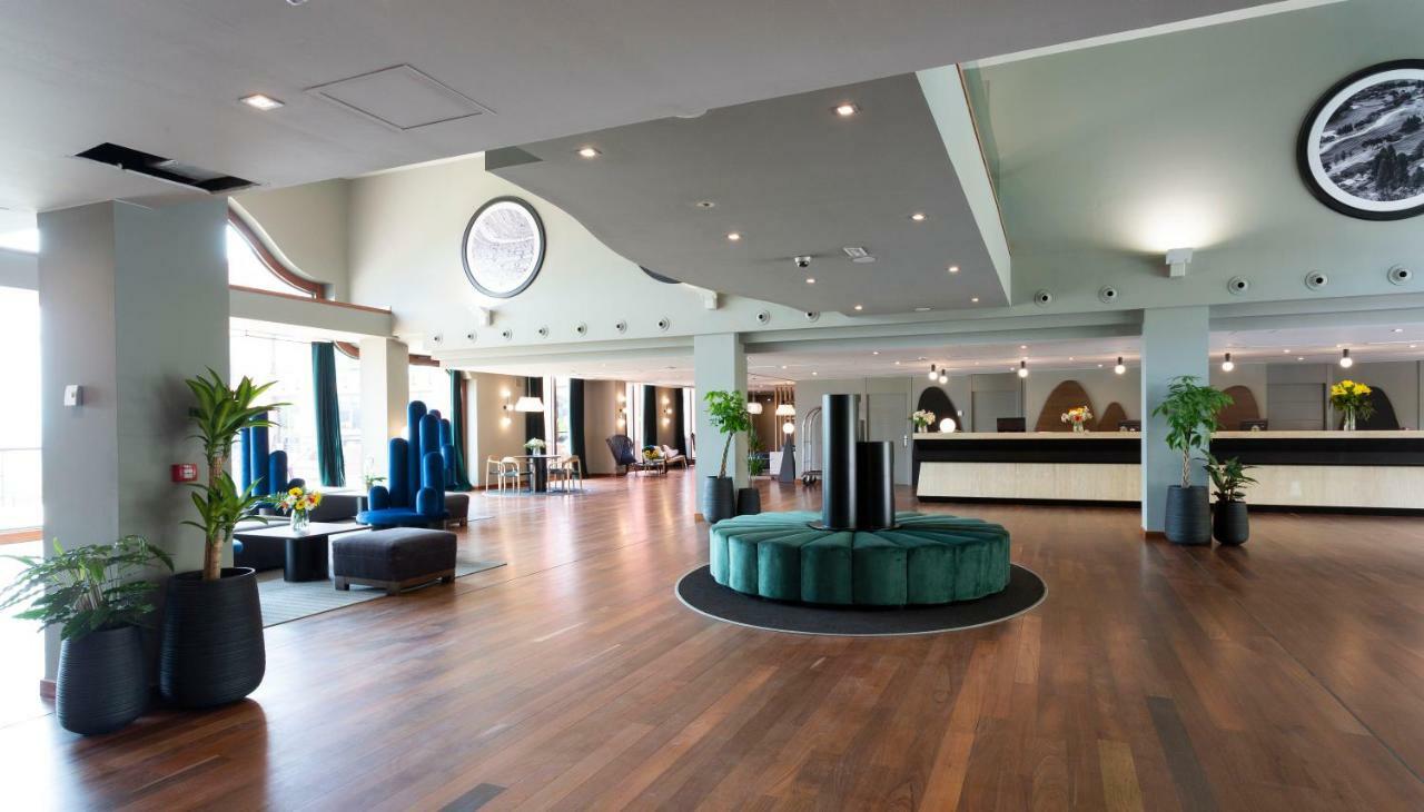 Dolce By Wyndham Barcelona Resort ซานต์ เอสเตเว เซสโรวิเรส ภายนอก รูปภาพ